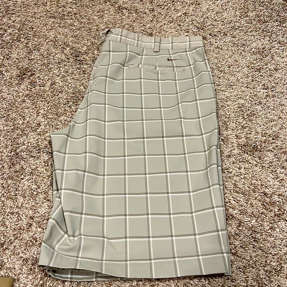 Perfect condition Nike plaid mens shorts